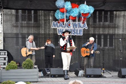 Zapowiedź koncertu "Wolnej Grupy Bukowina"